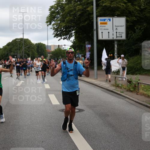 29.06.2025 - hella hamburg halbmarathon Yannick Fuchs http://msf.ph/oto/8311668 29.06.2025 10:50:36 20KM 1583, 1955, 2083, 2741, 3413, 3836, 4152, 4940, 5418, 5492, 5570, 6399, 6416, 6835, 7037, 7547, 7716, 8393, 8542, 8652, 8669, 8825, 9488, 9727, 9884, 9907, 9934, 10093, 10212, 10665, 11083, 11212, 12014, 12348, 12440, 12523, 12590, 12712, 13394, 13666, 13691, 13750, 14139, 14408, 14588, 14678, 14867, 15097, 15407, 15431, 15695, 15712, 16121, 16257, 16261, 16634, 16679, 17268, 17660, 17993, 18208, 18652, 18719, 18867, 18899, 19091 meine-sportfotos.de