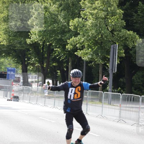 29.06.2025 - hella hamburg halbmarathon Jannik Wohlers http://msf.ph/oto/8311705 29.06.2025 08:58:55 Lombardsbrücke  meine-sportfotos.de