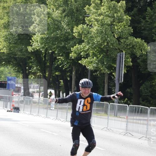 29.06.2025 - hella hamburg halbmarathon Jannik Wohlers http://msf.ph/oto/8311785 29.06.2025 08:58:55 Lombardsbrücke  meine-sportfotos.de