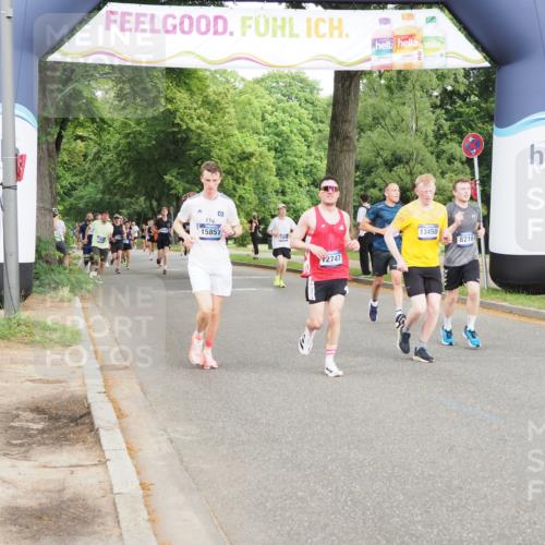 29.06.2025 - hella hamburg halbmarathon MichiJ http://msf.ph/oto/8311841 29.06.2025 10:36:07 Zwischen KM18-KM19 2340, 2442, 4377, 6836, 7367, 8216, 8916, 10480, 11519, 12747, 13450, 15857, 15894, 18836, 18923, 19181 meine-sportfotos.de