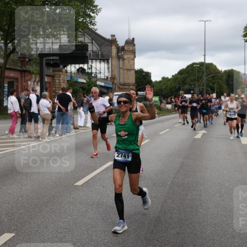 29.06.2025 - hella hamburg halbmarathon Yannick Fuchs http://msf.ph/oto/8311919 29.06.2025 10:50:37 20KM 1583, 1955, 2083, 2741, 3413, 3836, 4152, 4940, 5418, 5492, 5570, 6399, 6416, 6835, 7037, 7547, 7716, 8393, 8542, 8652, 8669, 8825, 9488, 9727, 9820, 9884, 9907, 9934, 10093, 10212, 10665, 11083, 11212, 12014, 12348, 12440, 12523, 12590, 12712, 13394, 13666, 13691, 13750, 14139, 14408, 14588, 14678, 14867, 15097, 15407, 15431, 15695, 15712, 16113, 16121, 16257, 16261, 16634, 16679, 17268, 17660, 17993, 18208, 18652, 18719, 18867, 18899, 19091 meine-sportfotos.de