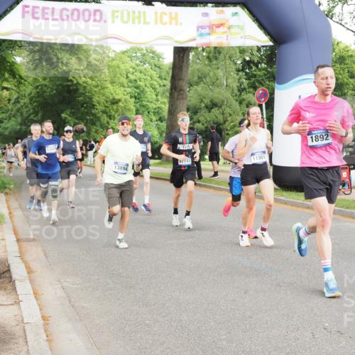 29.06.2025 - hella hamburg halbmarathon MichiJ http://msf.ph/oto/8311959 29.06.2025 10:36:12 Zwischen KM18-KM19 1892, 2340, 6836, 7367, 8216, 10480, 11961, 12149, 12747, 13450, 13570, 13894, 15857, 17743, 18206 meine-sportfotos.de
