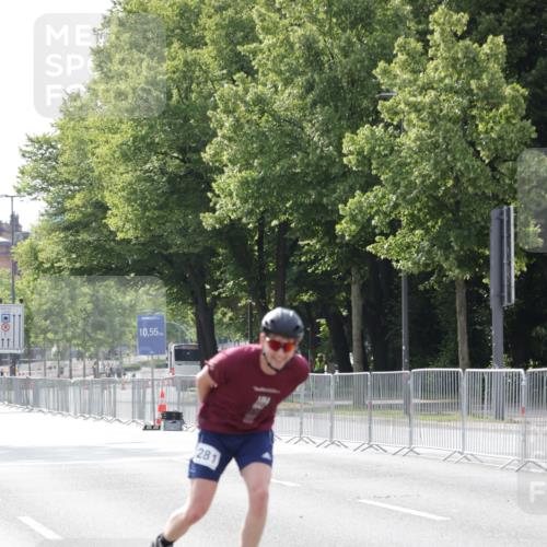 29.06.2025 - hella hamburg halbmarathon Jannik Wohlers http://msf.ph/oto/8311968 29.06.2025 08:59:00 Lombardsbrücke  meine-sportfotos.de