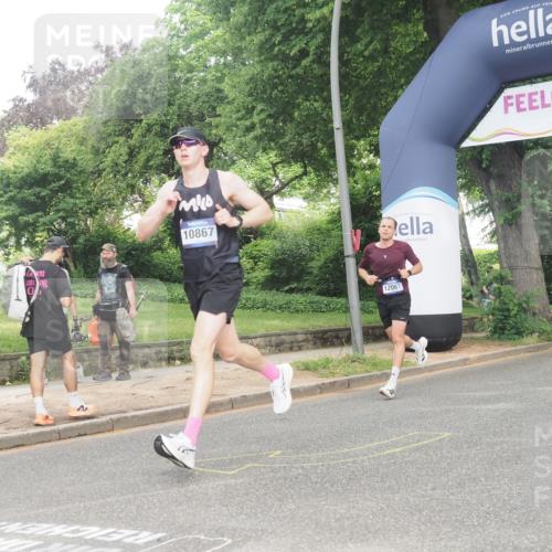 29.06.2025 - hella hamburg halbmarathon KatJ http://msf.ph/oto/8312017 29.06.2025 10:15:24 Zwischen KM18-KM19  meine-sportfotos.de