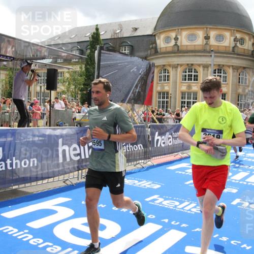 29.06.2025 - hella hamburg halbmarathon Michael Strokosch http://msf.ph/oto/8312083 29.06.2025 10:58:42 Ziel 1319, 2619, 2656, 2978, 3251, 4467, 6592, 6595, 7082, 7659, 8322, 10943, 11605, 11846, 12809, 12862, 13694, 15197, 16189, 18501, 18587 meine-sportfotos.de