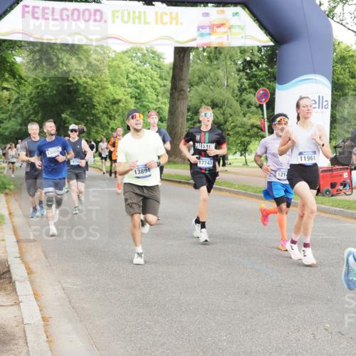 29.06.2025 - hella hamburg halbmarathon MichiJ http://msf.ph/oto/8312098 29.06.2025 10:36:12 Zwischen KM18-KM19 1892, 2340, 6836, 7367, 8216, 10480, 11961, 12149, 12747, 13450, 13570, 13894, 15857, 17743, 18206 meine-sportfotos.de