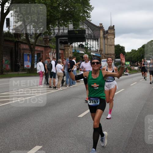 29.06.2025 - hella hamburg halbmarathon Yannick Fuchs http://msf.ph/oto/8312139 29.06.2025 10:50:37 20KM 1583, 1955, 2083, 2741, 3413, 3836, 4152, 4940, 5418, 5492, 5570, 6399, 6416, 6835, 7037, 7547, 7716, 8393, 8542, 8652, 8669, 8825, 9488, 9727, 9820, 9884, 9907, 9934, 10093, 10212, 10665, 11083, 11212, 12014, 12348, 12440, 12523, 12590, 12712, 13394, 13666, 13691, 13750, 14139, 14408, 14588, 14678, 14867, 15097, 15407, 15431, 15695, 15712, 16113, 16121, 16257, 16261, 16634, 16679, 17268, 17660, 17993, 18208, 18652, 18719, 18867, 18899, 19091 meine-sportfotos.de