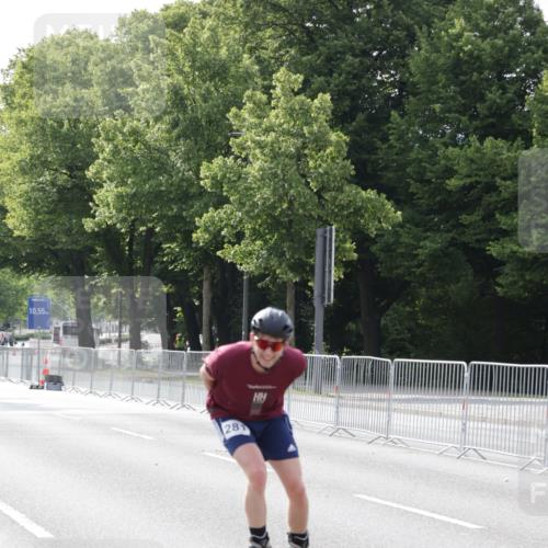 29.06.2025 - hella hamburg halbmarathon Jannik Wohlers http://msf.ph/oto/8312179 29.06.2025 08:59:00 Lombardsbrücke  meine-sportfotos.de