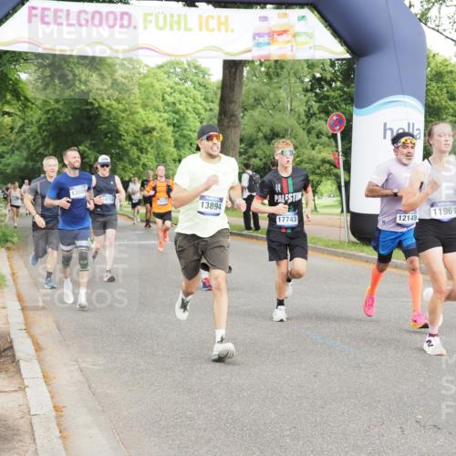 29.06.2025 - hella hamburg halbmarathon MichiJ http://msf.ph/oto/8312196 29.06.2025 10:36:12 Zwischen KM18-KM19 1892, 2340, 6836, 7367, 8216, 10480, 11961, 12149, 12747, 13450, 13570, 13894, 15857, 17743, 18206 meine-sportfotos.de