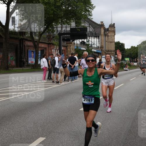 29.06.2025 - hella hamburg halbmarathon Yannick Fuchs http://msf.ph/oto/8312250 29.06.2025 10:50:37 20KM 1583, 1955, 2083, 2741, 3413, 3836, 4152, 4940, 5418, 5492, 5570, 6399, 6416, 6835, 7037, 7547, 7716, 8393, 8542, 8652, 8669, 8825, 9488, 9727, 9820, 9884, 9907, 9934, 10093, 10212, 10665, 11083, 11212, 12014, 12348, 12440, 12523, 12590, 12712, 13394, 13666, 13691, 13750, 14139, 14408, 14588, 14678, 14867, 15097, 15407, 15431, 15695, 15712, 16113, 16121, 16257, 16261, 16634, 16679, 17268, 17660, 17993, 18208, 18652, 18719, 18867, 18899, 19091 meine-sportfotos.de
