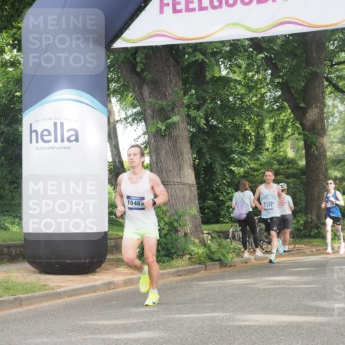 29.06.2025 - hella hamburg halbmarathon KatJ http://msf.ph/oto/8312264 29.06.2025 10:15:27 Zwischen KM18-KM19  meine-sportfotos.de
