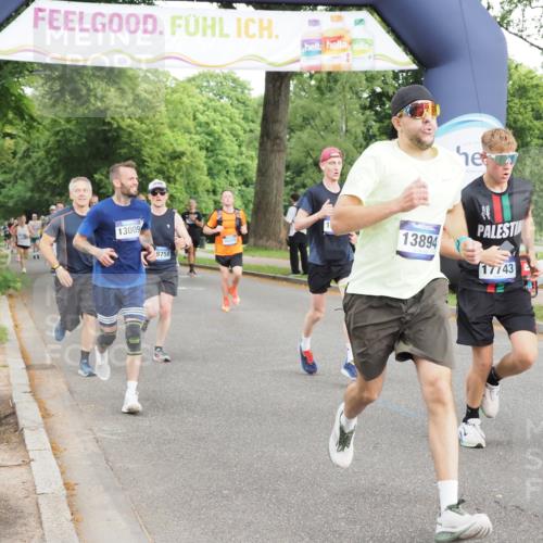 29.06.2025 - hella hamburg halbmarathon MichiJ http://msf.ph/oto/8312327 29.06.2025 10:36:13 Zwischen KM18-KM19 1892, 2340, 7367, 8216, 10480, 11961, 12149, 12747, 13009, 13450, 13570, 13894, 15857, 16205, 17743, 18206, 18758 meine-sportfotos.de