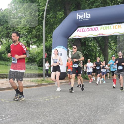 29.06.2025 - hella hamburg halbmarathon KatJ http://msf.ph/oto/8312393 29.06.2025 10:44:52 Zwischen KM18-KM19 1611, 2282, 2806, 2840, 6595, 7856 meine-sportfotos.de