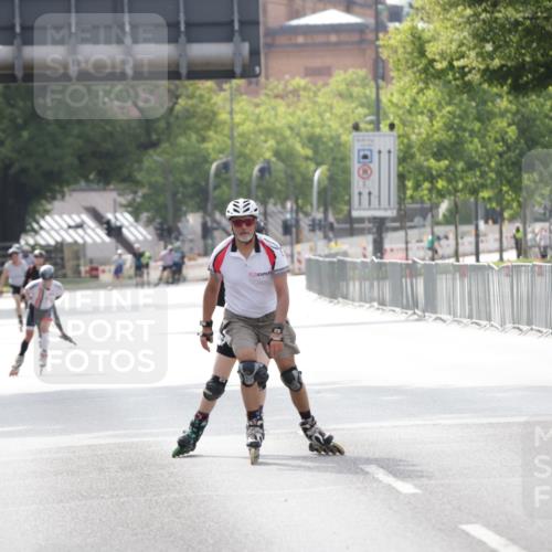 29.06.2025 - hella hamburg halbmarathon Jannik Wohlers http://msf.ph/oto/8312601 29.06.2025 08:59:05 Lombardsbrücke  meine-sportfotos.de