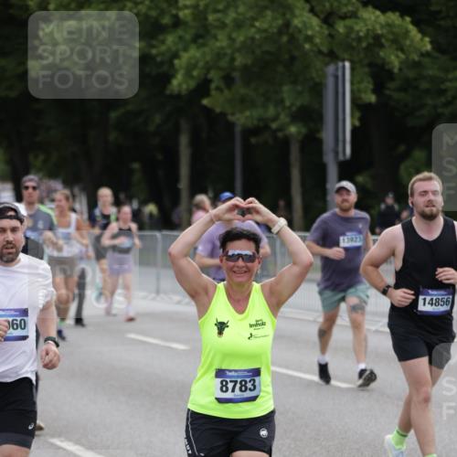 29.06.2025 - hella hamburg halbmarathon Jannik Wohlers http://msf.ph/oto/8312635 29.06.2025 10:38:35 Lombardsbrücke 1232, 1390, 1451, 2524, 2534, 3307, 3745, 3927, 4257, 4320, 4410, 4964, 6062, 6112, 6611, 7263, 7589, 8367, 8457, 8783, 9708, 9974, 9977, 10072, 10554, 10604, 10696, 11059, 12028, 12090, 12092, 12410, 12722, 13060, 13922, 14557, 14558, 14856, 16335, 16388, 16841, 16883, 17313, 18050, 18504 meine-sportfotos.de