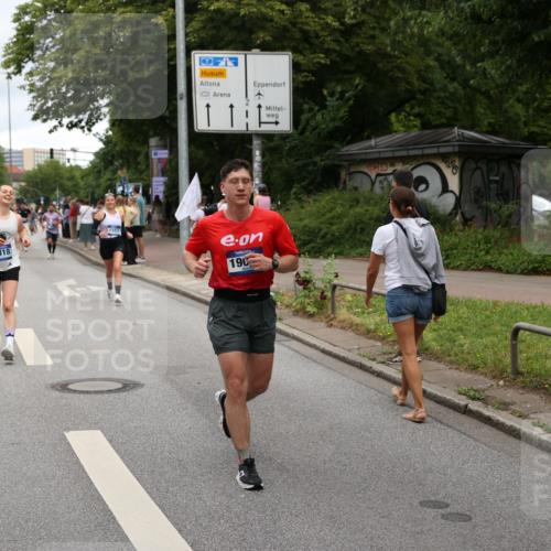29.06.2025 - hella hamburg halbmarathon Yannick Fuchs http://msf.ph/oto/8312703 29.06.2025 10:50:39 20KM 1583, 1955, 2034, 2083, 2741, 3413, 3836, 4152, 4940, 5418, 5492, 5570, 6399, 6416, 6835, 7716, 8393, 8542, 8652, 8669, 8825, 9488, 9727, 9820, 9884, 9907, 9934, 10093, 10133, 10212, 10665, 11083, 11212, 12014, 12348, 12440, 12523, 12590, 12712, 13394, 13666, 13691, 13750, 14139, 14408, 14588, 14678, 14867, 15097, 15407, 15431, 15695, 15712, 16113, 16121, 16257, 16261, 16470, 16634, 16679, 17268, 17993, 18208, 18652, 18719, 18899, 19091, 19184 meine-sportfotos.de