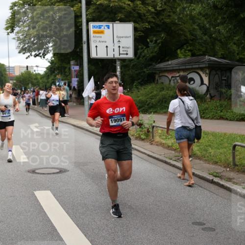 29.06.2025 - hella hamburg halbmarathon Yannick Fuchs http://msf.ph/oto/8312738 29.06.2025 10:50:39 20KM 1583, 1955, 2034, 2083, 2741, 3413, 3836, 4152, 4940, 5418, 5492, 5570, 6399, 6416, 6835, 7716, 8393, 8542, 8652, 8669, 8825, 9488, 9727, 9820, 9884, 9907, 9934, 10093, 10133, 10212, 10665, 11083, 11212, 12014, 12348, 12440, 12523, 12590, 12712, 13394, 13666, 13691, 13750, 14139, 14408, 14588, 14678, 14867, 15097, 15407, 15431, 15695, 15712, 16113, 16121, 16257, 16261, 16470, 16634, 16679, 17268, 17993, 18208, 18652, 18719, 18899, 19091, 19184 meine-sportfotos.de