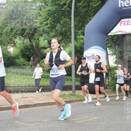29.06.2025 - hella hamburg halbmarathon KatJ http://msf.ph/oto/8312780 29.06.2025 10:44:55 Zwischen KM18-KM19 2282, 2806, 2840, 2907, 5341, 6104, 6595, 7856 meine-sportfotos.de
