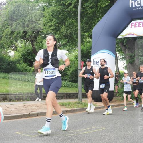 29.06.2025 - hella hamburg halbmarathon KatJ http://msf.ph/oto/8312795 29.06.2025 10:44:55 Zwischen KM18-KM19 2282, 2806, 2840, 2907, 5341, 6104, 6595, 7856 meine-sportfotos.de