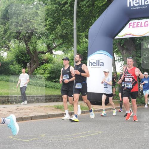 29.06.2025 - hella hamburg halbmarathon KatJ http://msf.ph/oto/8312815 29.06.2025 10:44:56 Zwischen KM18-KM19 2282, 2806, 2840, 2907, 3251, 5341, 6104, 7856 meine-sportfotos.de