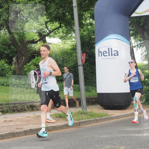 29.06.2025 - hella hamburg halbmarathon KatJ http://msf.ph/oto/8312854 29.06.2025 10:15:30 Zwischen KM18-KM19 1271 meine-sportfotos.de