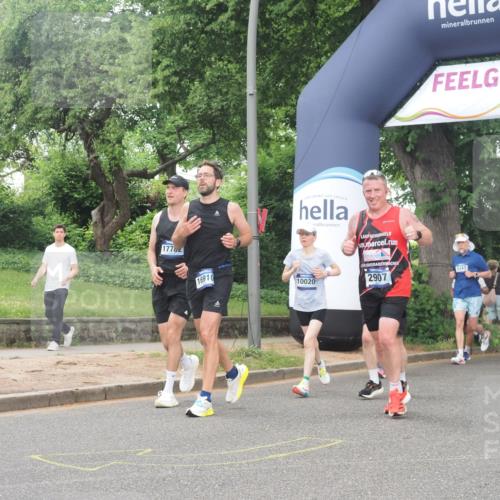 29.06.2025 - hella hamburg halbmarathon KatJ http://msf.ph/oto/8312942 29.06.2025 10:44:56 Zwischen KM18-KM19 2282, 2806, 2840, 2907, 3251, 5341, 6104, 7856 meine-sportfotos.de