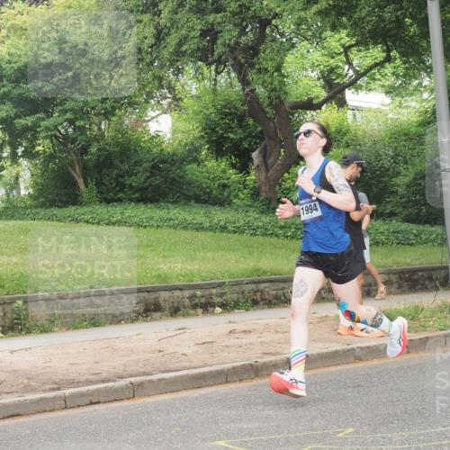 29.06.2025 - hella hamburg halbmarathon KatJ http://msf.ph/oto/8313253 29.06.2025 10:15:31 Zwischen KM18-KM19 1271 meine-sportfotos.de