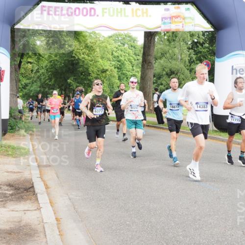 29.06.2025 - hella hamburg halbmarathon MichiJ http://msf.ph/oto/8313374 29.06.2025 10:36:23 Zwischen KM18-KM19 1163, 1176, 1914, 2260, 5421, 6377, 6389, 6923, 8889, 11779, xxx, 14383, 15590, 16094, 16269, 17905, 18251, 18815, 18873, 18974 meine-sportfotos.de