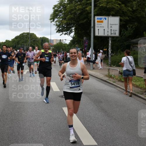 29.06.2025 - hella hamburg halbmarathon Yannick Fuchs http://msf.ph/oto/8313381 29.06.2025 10:50:41 20KM 1485, 1583, 1955, 2034, 2741, 3413, 3435, 3836, 4152, 4940, 5033, 5418, 5492, 5570, 6399, 6416, 6835, 7716, 8393, 8542, 8652, 8669, 8825, 9488, 9727, 9820, 9884, 9907, 9934, 10133, 10212, 11083, 11212, 11612, 12014, 12348, 12440, 12523, 12590, 12712, 13394, 13666, 13750, 14139, 14408, 14588, 14678, 15097, 15407, 15431, 15695, 15712, 16113, 16121, 16257, 16261, 16470, 16634, 16679, 17268, 17617, 18208, 18652, 18719, 18899, 19091, 19184 meine-sportfotos.de