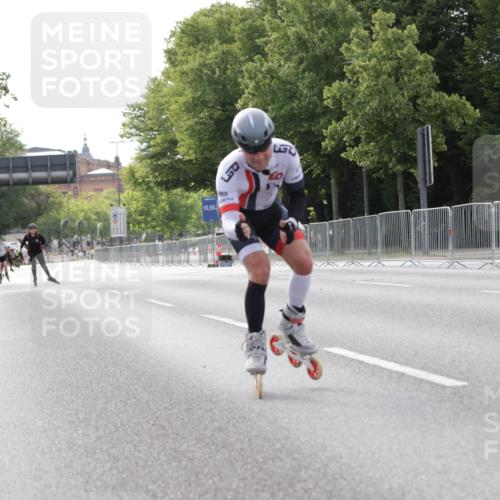 29.06.2025 - hella hamburg halbmarathon Jannik Wohlers http://msf.ph/oto/8313487 29.06.2025 08:59:13 Lombardsbrücke  meine-sportfotos.de