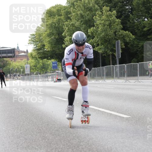 29.06.2025 - hella hamburg halbmarathon Jannik Wohlers http://msf.ph/oto/8313529 29.06.2025 08:59:13 Lombardsbrücke  meine-sportfotos.de