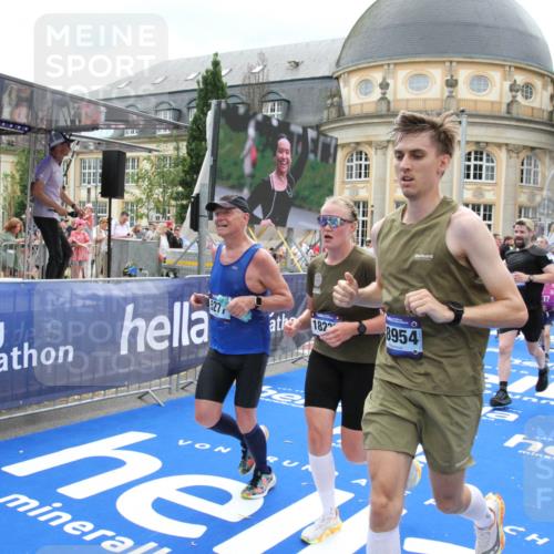 29.06.2025 - hella hamburg halbmarathon Michael Strokosch http://msf.ph/oto/8313593 29.06.2025 10:58:55 Ziel 2159, 2488, 2840, 3859, 4632, 4833, 5277, 5885, 6438, 6720, 8807, 9156, 9353, 10268, 10518, 10539, 10788, 10915, 12734, 14673, 14965, 17405, 17630, 17931, 18180, 18232, 18954 meine-sportfotos.de