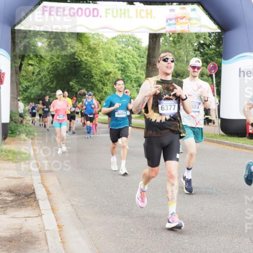 29.06.2025 - hella hamburg halbmarathon MichiJ http://msf.ph/oto/8313670 29.06.2025 10:36:24 Zwischen KM18-KM19 1163, 1176, 1914, 5024, 5421, 6377, 6389, 6923, 8889, 11779, xxx, 14383, 15519, 15590, 15917, 16094, 16269, 17905, 18251, 18815, 18873, 18974 meine-sportfotos.de