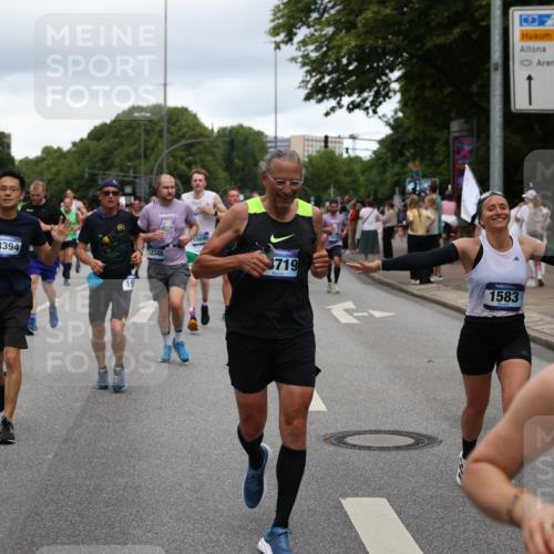 29.06.2025 - hella hamburg halbmarathon Yannick Fuchs http://msf.ph/oto/8313681 29.06.2025 10:50:41 20KM 1485, 1583, 1955, 2034, 2741, 3413, 3435, 3836, 4152, 4940, 5033, 5418, 5492, 5570, 6399, 6416, 6835, 7716, 8393, 8542, 8652, 8669, 8825, 9488, 9727, 9820, 9884, 9907, 9934, 10133, 10212, 11083, 11212, 11612, 12014, 12348, 12440, 12523, 12590, 12712, 13394, 13666, 13750, 14139, 14408, 14588, 14678, 15097, 15407, 15431, 15695, 15712, 16113, 16121, 16257, 16261, 16470, 16634, 16679, 17268, 17617, 18208, 18652, 18719, 18899, 19091, 19184 meine-sportfotos.de