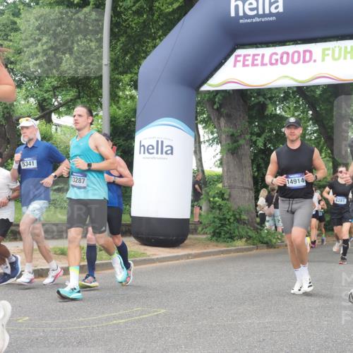 29.06.2025 - hella hamburg halbmarathon KatJ http://msf.ph/oto/8313701 29.06.2025 10:44:59 Zwischen KM18-KM19 1595, 2282, 2907, 3251, 4088, 5277, 5341, 6104, 6281, 6302 meine-sportfotos.de