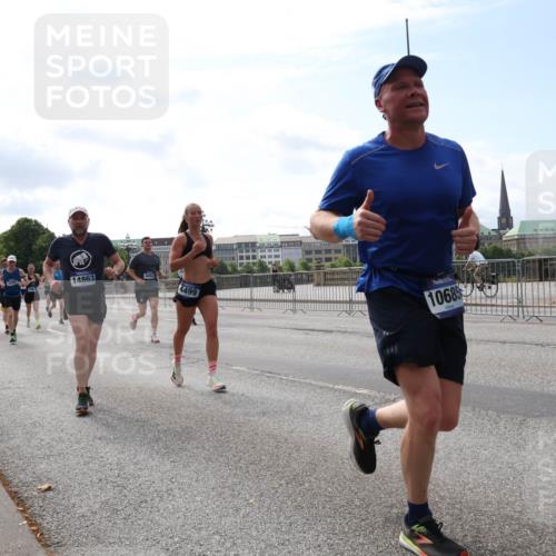 29.06.2025 - hella hamburg halbmarathon Lena Gebhardt http://msf.ph/oto/8313728 29.06.2025 10:12:27 Lombardsbrücke 14863, 4453, 111, 4499, 10685, 1062, 1249, 1610, 1785, 1790, 1850, 2531, 2661, 2891, 2963, 2964, 3182, 3248, 3262, 3746, 4453, 4499, 4554, 5150, 5166, 5176, 5597, 5598, 6822, 6871, 6966, 7014, 7474, 7907, 8971, 9253, 9254, 9405, 9705, 10581, 10685, 11509, 11525, 11581, 12456, 13171, 13566, 13816, 14060, 14196, 14313, 14540, 14863, 14868, 14869, 15137, 15369, 16379, 16473, 16826, 16911, 16976, 18178, 18429, 18493, 18655 meine-sportfotos.de