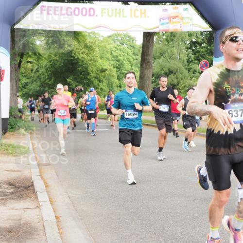 29.06.2025 - hella hamburg halbmarathon MichiJ http://msf.ph/oto/8313751 29.06.2025 10:36:25 Zwischen KM18-KM19 1163, 1176, 1537, 1914, 3976, 5024, 5421, 6377, 6389, 6923, 8889, 11779, 14383, 15519, 15590, 15917, 16094, 16269, 17905, 18251, 18815, 18873, 18974 meine-sportfotos.de