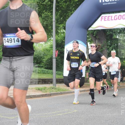 29.06.2025 - hella hamburg halbmarathon KatJ http://msf.ph/oto/8313779 29.06.2025 10:45:01 Zwischen KM18-KM19 1595, 2907, 3251, 4088, 5277, 5341, 6104, 6281, 6302 meine-sportfotos.de