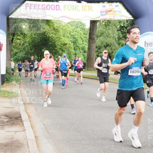 29.06.2025 - hella hamburg halbmarathon MichiJ http://msf.ph/oto/8313877 29.06.2025 10:36:26 Zwischen KM18-KM19 1163, 1176, 1537, 1914, 2516, 3976, 4183, 5024, 5421, 5460, 6377, 6389, 6923, 8889, 9649, 11779, 14383, 15519, 15917, 16094, 16269, 17905, 18815, 18873, 18974 meine-sportfotos.de