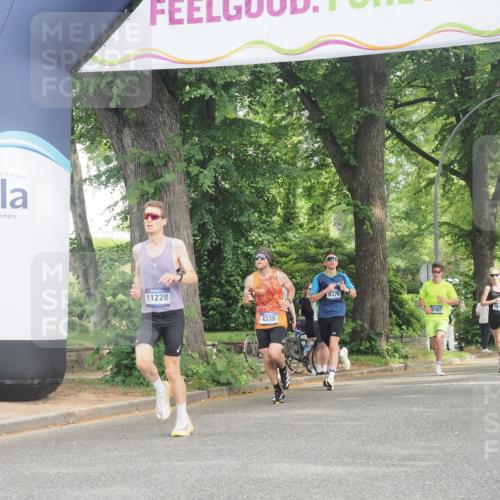 29.06.2025 - hella hamburg halbmarathon KatJ http://msf.ph/oto/8314027 29.06.2025 10:15:40 Zwischen KM18-KM19  meine-sportfotos.de