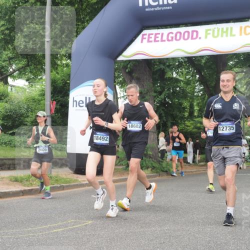 29.06.2025 - hella hamburg halbmarathon KatJ http://msf.ph/oto/8314152 29.06.2025 10:45:03 Zwischen KM18-KM19 1595, 2606, 3251, 4088, 5277, 5341, 6281, 6302 meine-sportfotos.de