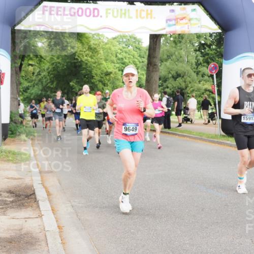 29.06.2025 - hella hamburg halbmarathon MichiJ http://msf.ph/oto/8314158 29.06.2025 10:36:27 Zwischen KM18-KM19 1163, 1176, 1537, 1914, 2516, 3976, 3985, 4183, 4185, 5024, 5421, 5460, 6377, 6389, 6923, 9649, 11467, 11779, 14383, 15519, 15917, 16094, 16269, 17905, 18873 meine-sportfotos.de