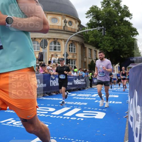 29.06.2025 - hella hamburg halbmarathon Strokosch-Dieckow http://msf.ph/oto/8314224 29.06.2025 10:57:34 Ziel 1239, 1715, 2236, 2606, 2652, 3435, 4502, 5015, 5134, 5457, 5458, 5728, 8393, 12144, 12774, 13245, 13523, 14571, 14951, 15217, 15220, 16093, 17758, 17769, 17814, 18388, 18985 meine-sportfotos.de