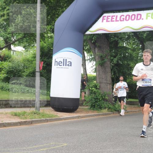 29.06.2025 - hella hamburg halbmarathon KatJ http://msf.ph/oto/8314255 29.06.2025 10:45:08 Zwischen KM18-KM19 2606 meine-sportfotos.de