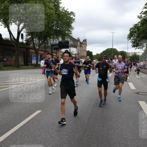 29.06.2025 - hella hamburg halbmarathon Yannick Fuchs http://msf.ph/oto/8314417 29.06.2025 10:50:43 20KM 1485, 1583, 1955, 2034, 2741, 3413, 3435, 3836, 4940, 5033, 5418, 5492, 6399, 6416, 6835, 7716, 8393, 8542, 8652, 8669, 8825, 9488, 9727, 9820, 9884, 9907, 9934, 10133, 10212, 11083, 11212, 11590, 11612, 12014, 12348, 12440, 12523, 12590, 12712, 13394, 13666, 13750, 13863, 14139, 14369, 14408, 14678, 15097, 15145, 15431, 15695, 15712, 15726, 16113, 16257, 16261, 16470, 16634, 16679, 17617, 18208, 18652, 18719, 18899, 19091, 19184 meine-sportfotos.de