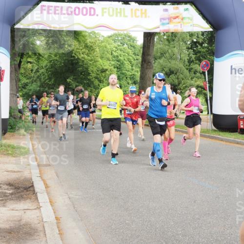 29.06.2025 - hella hamburg halbmarathon MichiJ http://msf.ph/oto/8314451 29.06.2025 10:36:28 Zwischen KM18-KM19 1163, 1176, 1537, 1914, 2516, 3976, 3985, 4183, 4185, 5024, 5421, 5460, 6377, 6389, 9649, 11467, 11779, 14383, 15519, 15917, 16094, 16269, 17127, 18598, 18873 meine-sportfotos.de