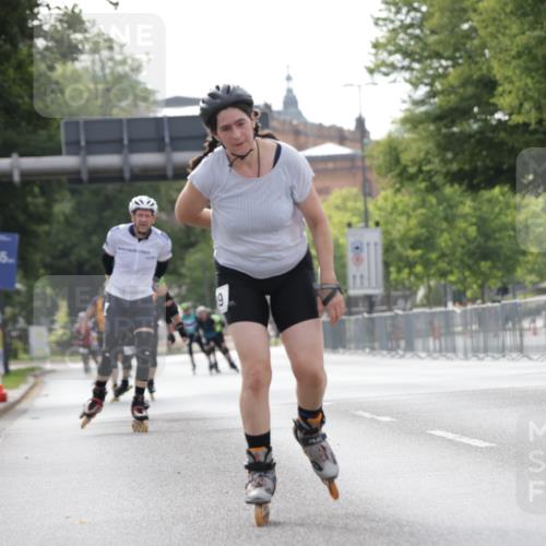 29.06.2025 - hella hamburg halbmarathon Jannik Wohlers http://msf.ph/oto/8314463 29.06.2025 08:59:23 Lombardsbrücke  meine-sportfotos.de