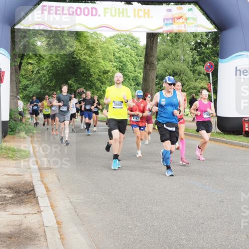 29.06.2025 - hella hamburg halbmarathon MichiJ http://msf.ph/oto/8314501 29.06.2025 10:36:28 Zwischen KM18-KM19 1163, 1176, 1537, 1914, 2516, 3976, 3985, 4183, 4185, 5024, 5421, 5460, 6377, 6389, 9649, 11467, 11779, 14383, 15519, 15917, 16094, 16269, 17127, 18598, 18873 meine-sportfotos.de