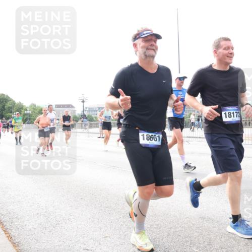 29.06.2025 - hella hamburg halbmarathon Lena Gebhardt http://msf.ph/oto/8314628 29.06.2025 10:22:15 Lombardsbrücke 18661, 18172, 1003, 1158, 1187, 1191, 1250, 1294, 1419, 1598, 1958, 1963, 2009, 2022, 2063, 2172, 2315, 2351, 2353, 2514, 2529, 2744, 3050, 3108, 3172, 3430, 3457, 3458, 3511, 3606, 3768, 3910, 3946, 3995, 4046, 4113, 4114, 4131, 4289, 4366, 4556, 4559, 4829, 4969, 4970, 5079, 5641, 5838, 6030, 6048, 6049, 6303, 6307, 6347, 6676, 6805, 6820, 6826, 6881, 6977, 7075, 7097, 7162, 7672, 7794, 8431, 8511, 8855, 8860, 8884, 8954, 8959, 9002, 9062 meine-sportfotos.de