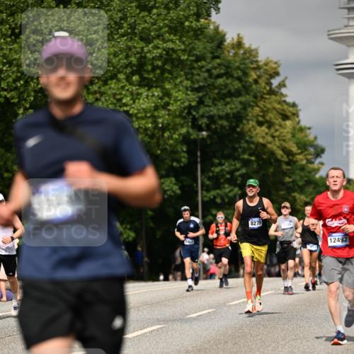 29.06.2025 - hella hamburg halbmarathon Dr. Thomas Lammeyer http://msf.ph/oto/8314672 29.06.2025 10:17:14 Kennedybrücke 1007, 1328, 1859, 2961, 2987, 3218, 3729, 4554, 4950, 5232, 5597, 5598, 6026, 7346, 8115, 8279, 8913, 9128, 9527, 10581 meine-sportfotos.de